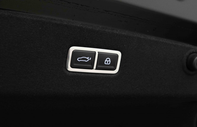 HYUNDAI_HYUNDAI_IONIQ 6_2653758_6.jpg