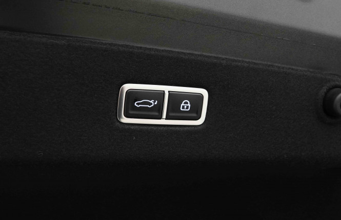 HYUNDAI_HYUNDAI_IONIQ 6_2653759_6.jpg
