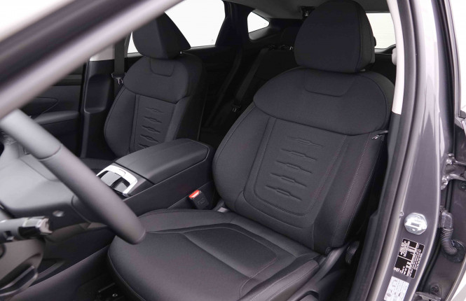 HYUNDAI_HYUNDAI_TUCSON_2547888_6.jpg