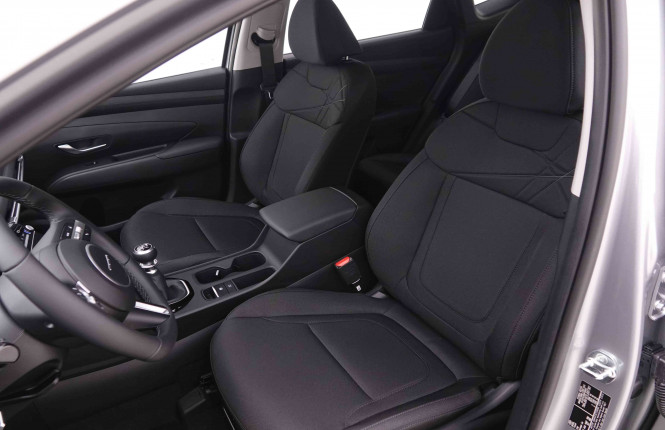HYUNDAI_HYUNDAI_TUCSON_2548559_6.jpg