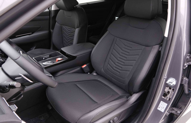 HYUNDAI_HYUNDAI_TUCSON_2549273_7.jpg