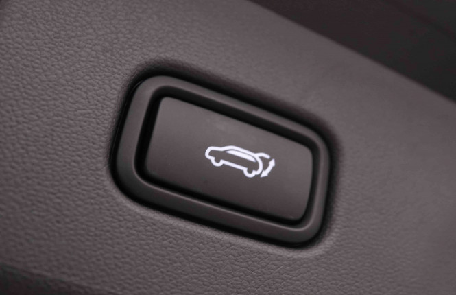 HYUNDAI_HYUNDAI_TUCSON_2549789_6.jpg