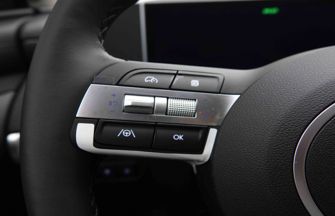 HYUNDAI_HYUNDAI_TUCSON_2549790_21.jpg