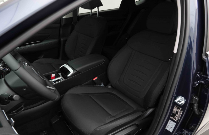 HYUNDAI_HYUNDAI_TUCSON_2653055_6.jpg
