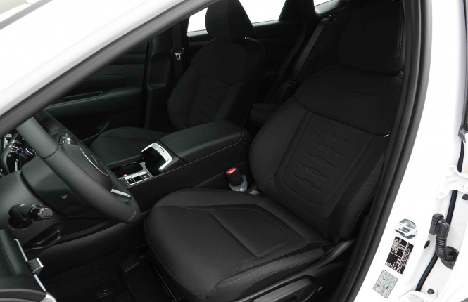 HYUNDAI_HYUNDAI_TUCSON_2653068_6.jpg