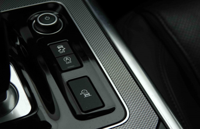 JAGUAR_JAGUAR_XE_2654332_17.jpg JAGUAR_JAGUAR_XE_2654332_17.jpg