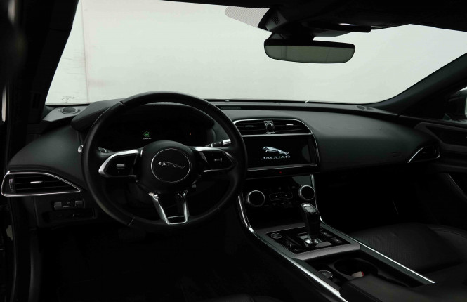 JAGUAR_JAGUAR_XE_2654332_8.jpg JAGUAR_JAGUAR_XE_2654332_8.jpg