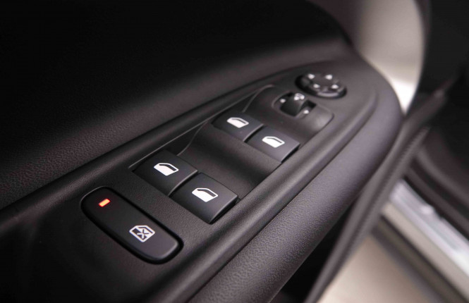 JEEP_JEEP_AVENGER_2550124_23.jpg