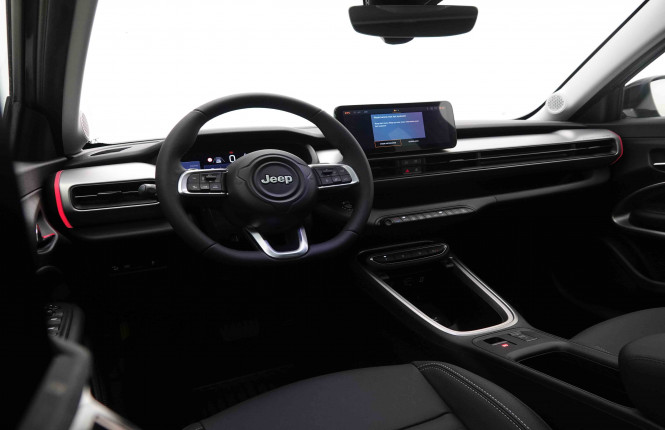 JEEP_JEEP_AVENGER_2550127_8.jpg