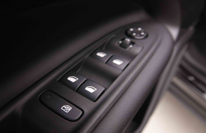 JEEP_JEEP_AVENGER_2550210_21.jpg