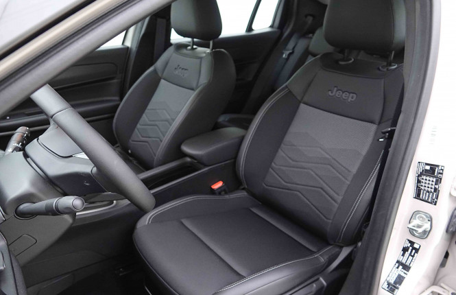 JEEP_JEEP_AVENGER_2654714_6.jpg