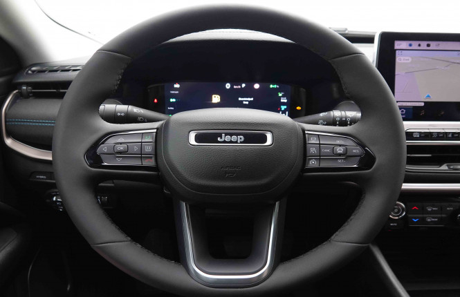 JEEP_JEEP_COMPASS_2549403_8.jpg