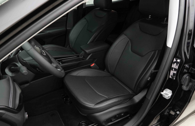JEEP_JEEP_COMPASS_2653671_6.jpg JEEP_JEEP_COMPASS_2653671_6.jpg