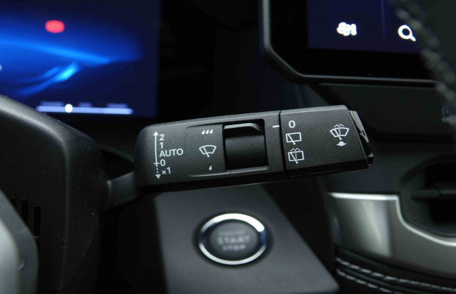 JEEP_JEEP_COMPASS_2653711_17.jpg JEEP_JEEP_COMPASS_2653711_17.jpg