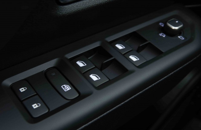 JEEP_JEEP_COMPASS_2653711_20.jpg JEEP_JEEP_COMPASS_2653711_20.jpg