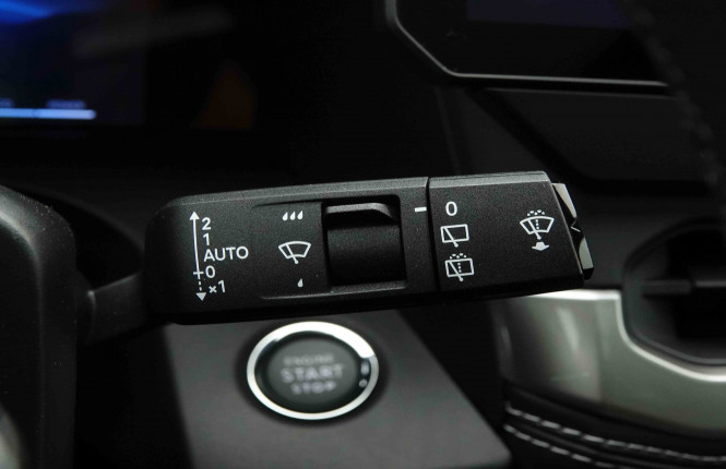 JEEP_JEEP_COMPASS_2653712_19.jpg JEEP_JEEP_COMPASS_2653712_19.jpg