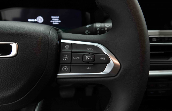 JEEP_JEEP_COMPASS_2653731_19.jpg JEEP_JEEP_COMPASS_2653731_19.jpg