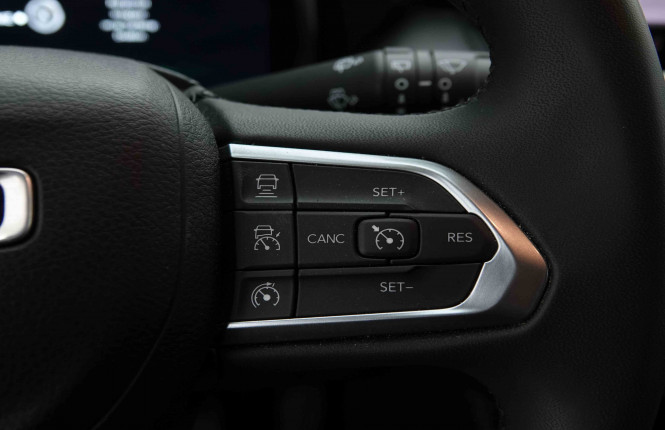 JEEP_JEEP_COMPASS_2653737_18.jpg JEEP_JEEP_COMPASS_2653737_18.jpg
