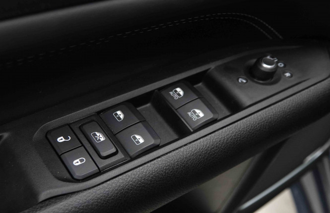 JEEP_JEEP_COMPASS_2653737_20.jpg JEEP_JEEP_COMPASS_2653737_20.jpg