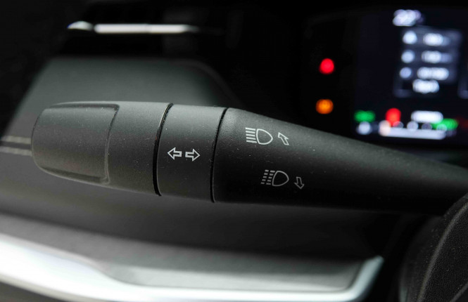 JEEP_JEEP_COMPASS_2653928_15.jpg JEEP_JEEP_COMPASS_2653928_15.jpg