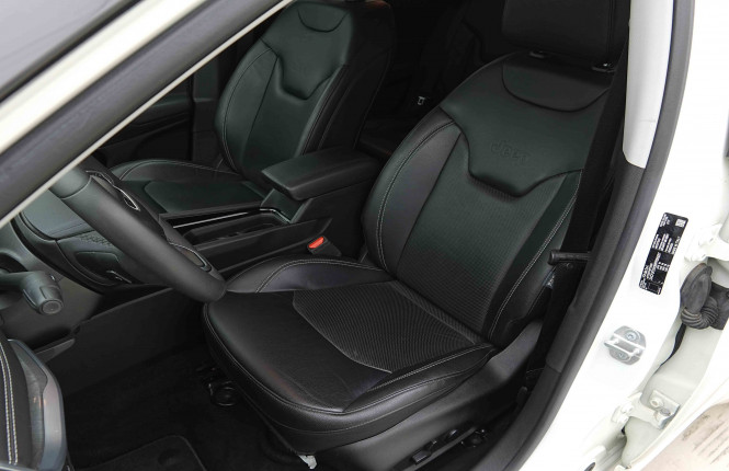 JEEP_JEEP_COMPASS_2653929_6.jpg