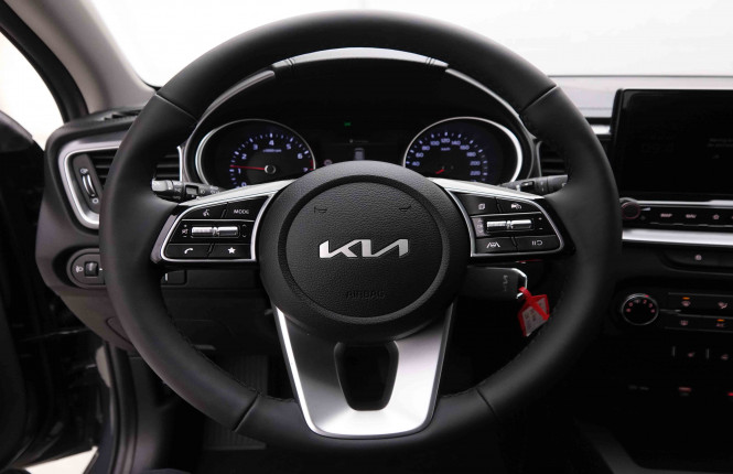 KIA_KIA_CEED SW_2551070_9.jpg