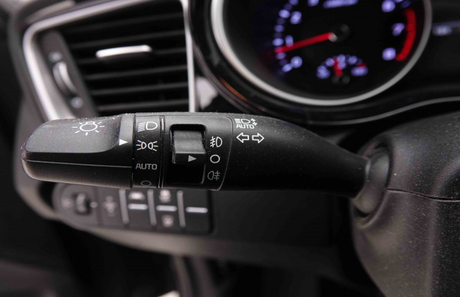 KIA_KIA_CEED SW_2551242_14.jpg KIA_KIA_CEED SW_2551242_14.jpg