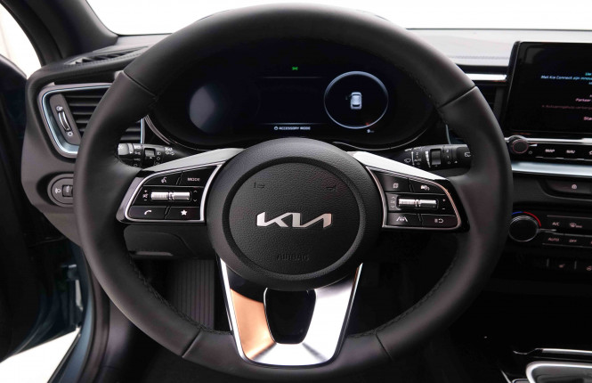 KIA_KIA_CEED SW_2551380_9.jpg KIA_KIA_CEED SW_2551380_9.jpg