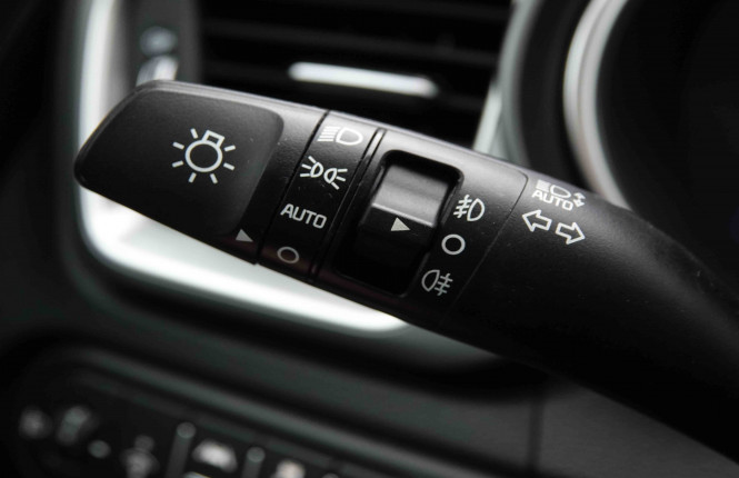 KIA_KIA_CEED_2549771_16.jpg