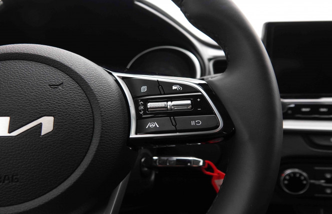 KIA_KIA_CEED_2549771_19.jpg