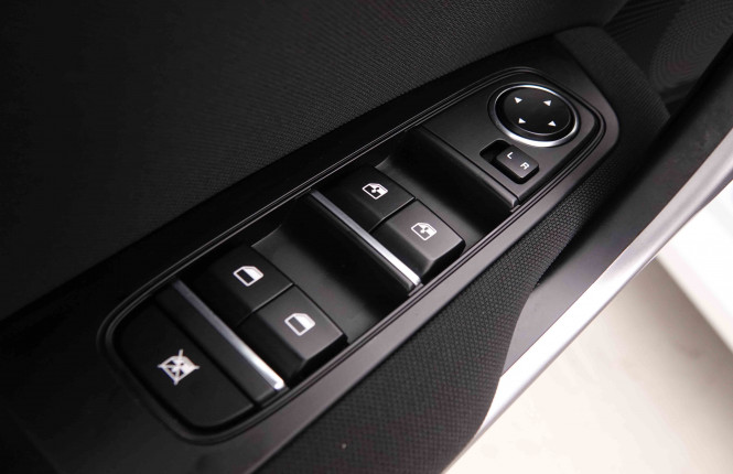 KIA_KIA_CEED_2549771_20.jpg