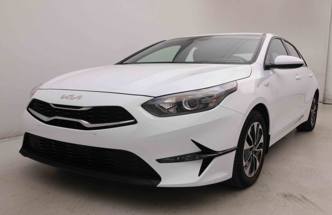 KIA_KIA_CEED_2549771_24.jpg