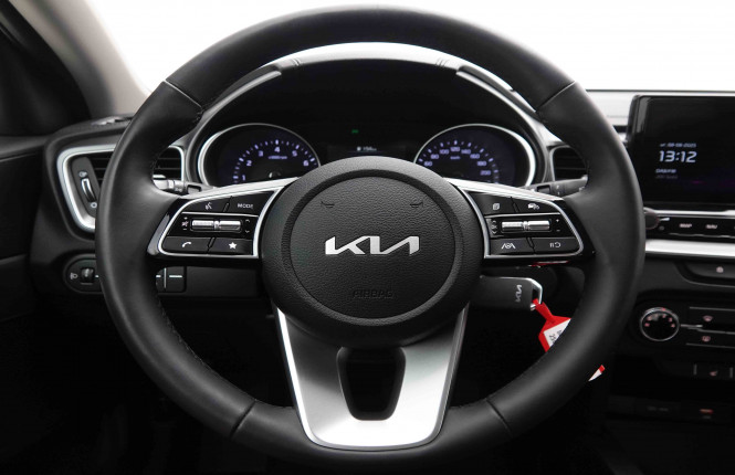 KIA_KIA_CEED_2549771_8.jpg