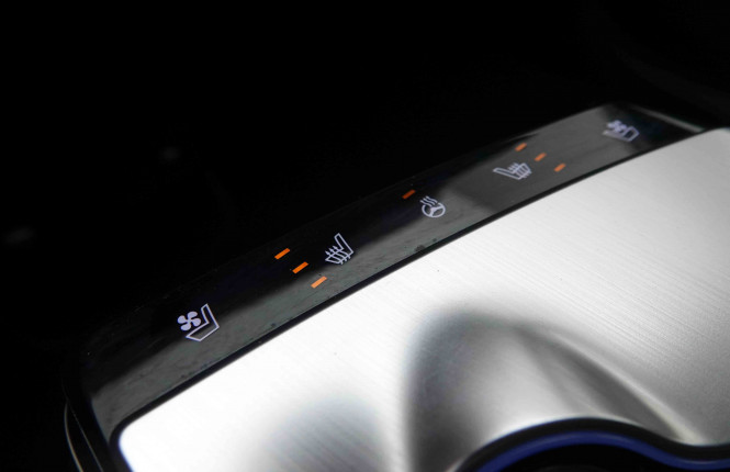 KIA_KIA_EV6_2549706_19.jpg