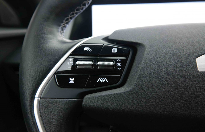 KIA_KIA_EV6_2549706_23.jpg