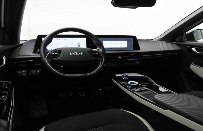 KIA_KIA_EV6_2549706_8.jpg