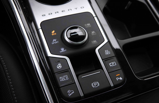 KIA_KIA_SORENTO_2652984_15.jpg