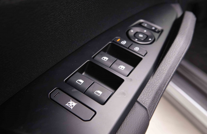 KIA_KIA_SPORTAGE_2549913_23.jpg