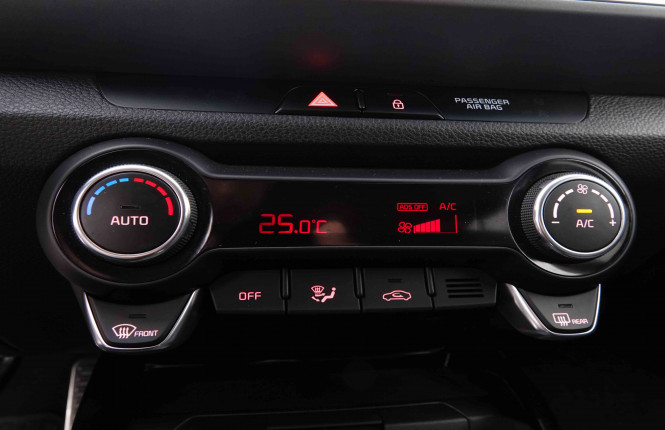 KIA_KIA_STONIC_2548542_13.jpg