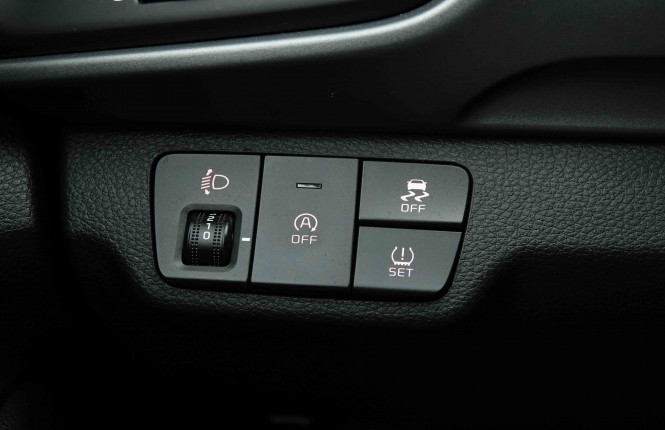 KIA_KIA_STONIC_2654002_19.jpg