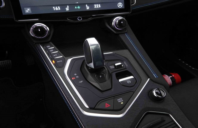 LYNKCO_LYNKCO_01_2551139_16.jpg LYNKCO_LYNKCO_01_2551139_16.jpg