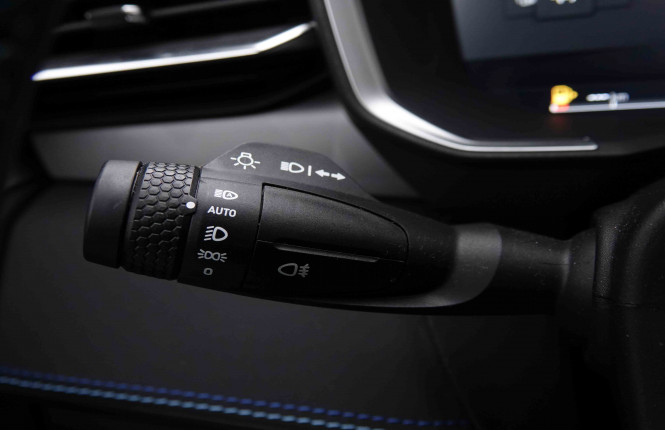 LYNKCO_LYNKCO_01_2551139_42.jpg LYNKCO_LYNKCO_01_2551139_42.jpg