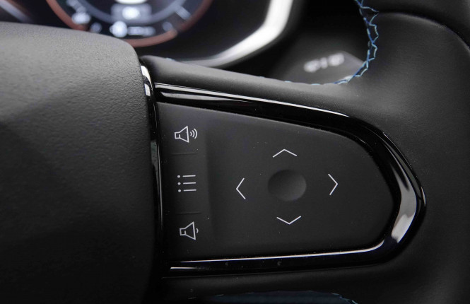 LYNKCO_LYNKCO_01_2551795_21.jpg LYNKCO_LYNKCO_01_2551795_21.jpg