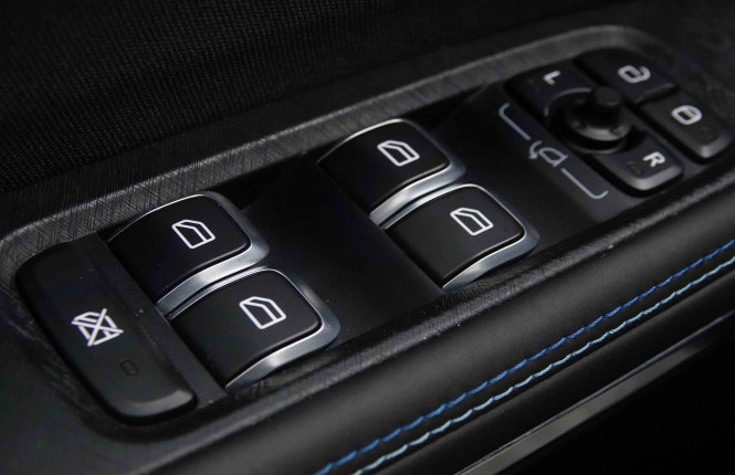 LYNKCO_LYNKCO_01_2551795_22.jpg LYNKCO_LYNKCO_01_2551795_22.jpg