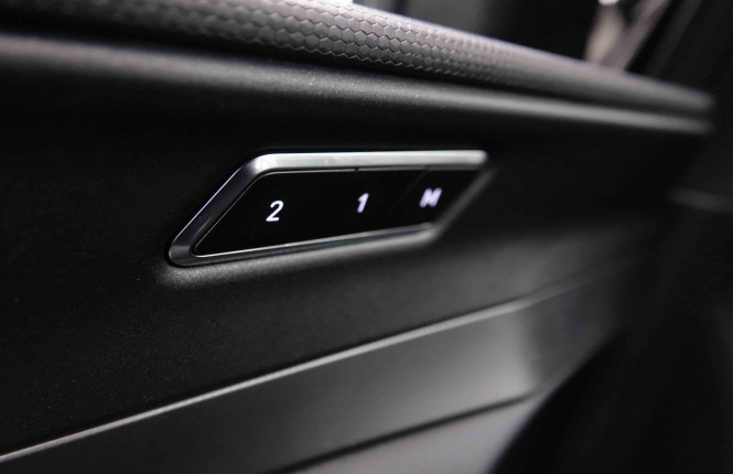 LYNKCO_LYNKCO_01_2652385_22.jpg LYNKCO_LYNKCO_01_2652385_22.jpg