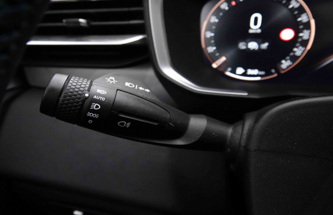 LYNKCO_LYNKCO_01_2652417_18.jpg LYNKCO_LYNKCO_01_2652417_18.jpg