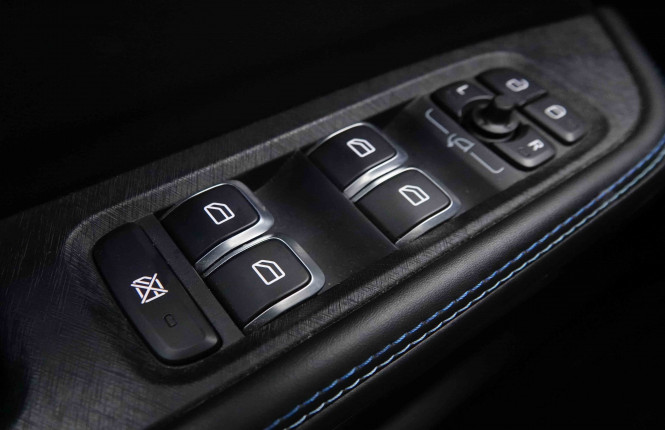 LYNKCO_LYNKCO_01_2652417_22.jpg LYNKCO_LYNKCO_01_2652417_22.jpg