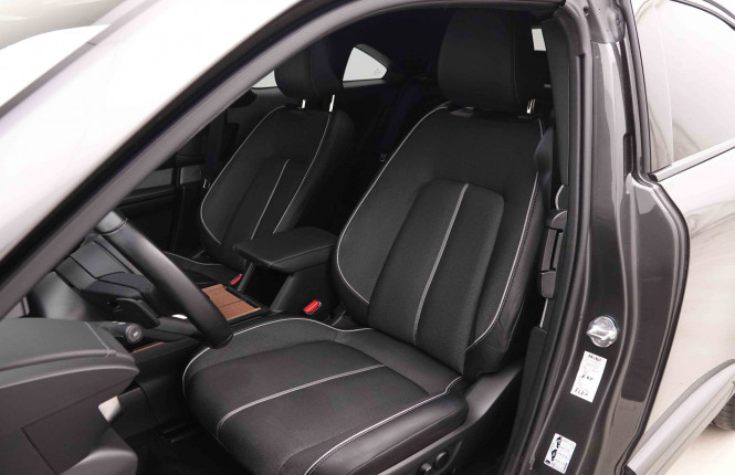MAZDA_MAZDA_MX_30_2549609_7.jpg