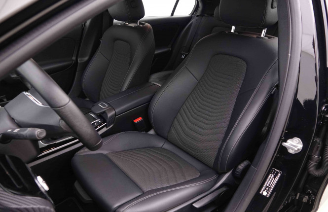 MERCEDES_MERCEDES_AKLASSE_2548988_6.jpg
