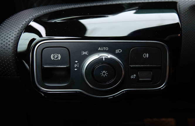 MERCEDES_MERCEDES_AKLASSE_2654950_19.jpg